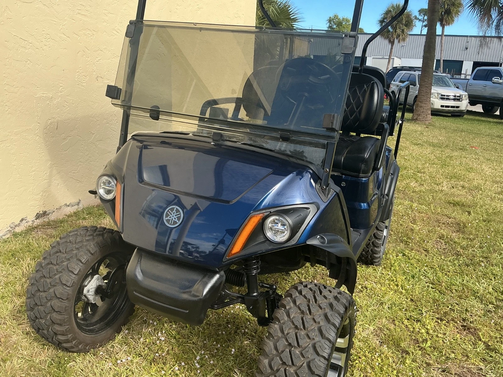 2021 yamaha drive 2 Gas 4 passengers Blue - Image 3