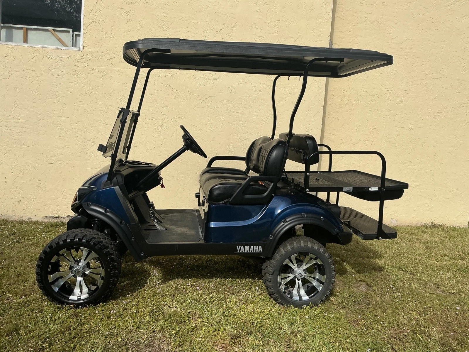 2021 yamaha drive 2 Gas 4 passengers Blue - Image 9